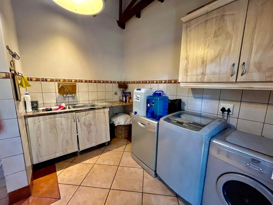 3 Bedroom Property for Sale in Safari Gardens North West
